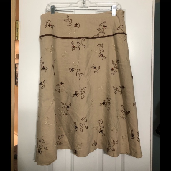 Dress Barn Dresses & Skirts - Dress Barn Lined Skirt - Size 12